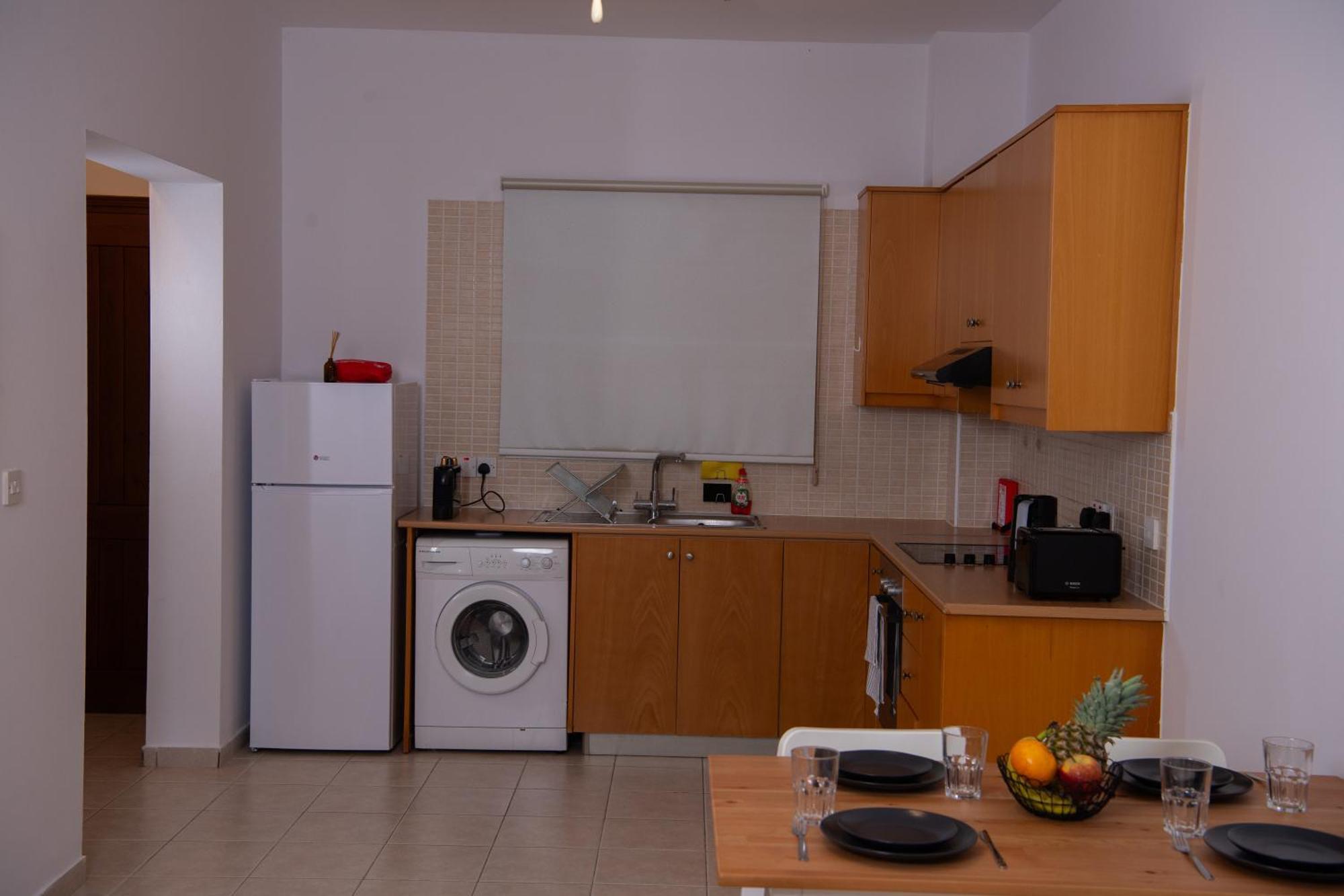 Path Latchi Beachfront Apartments Экстерьер фото