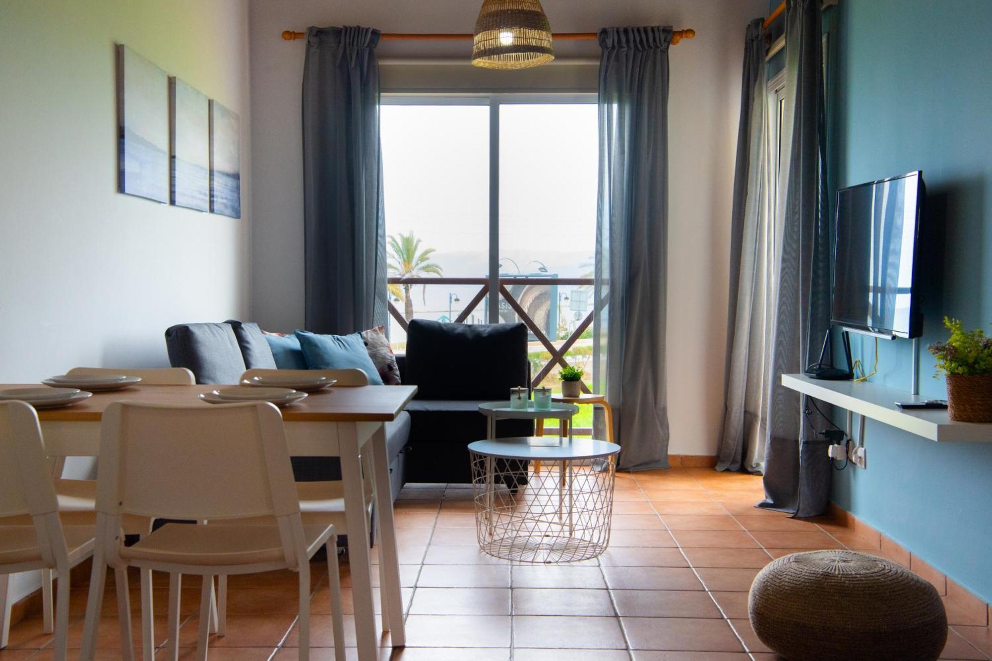 Path Latchi Beachfront Apartments Экстерьер фото